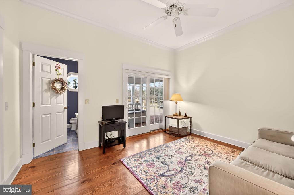 7605 PENDLETON FARM LANE
