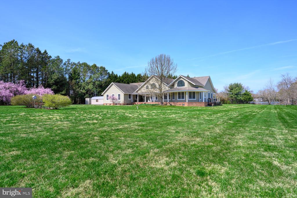 7605 PENDLETON FARM LANE