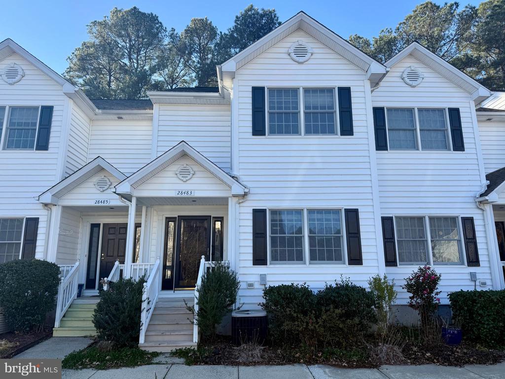 28483 PINEHURST CIRCLE