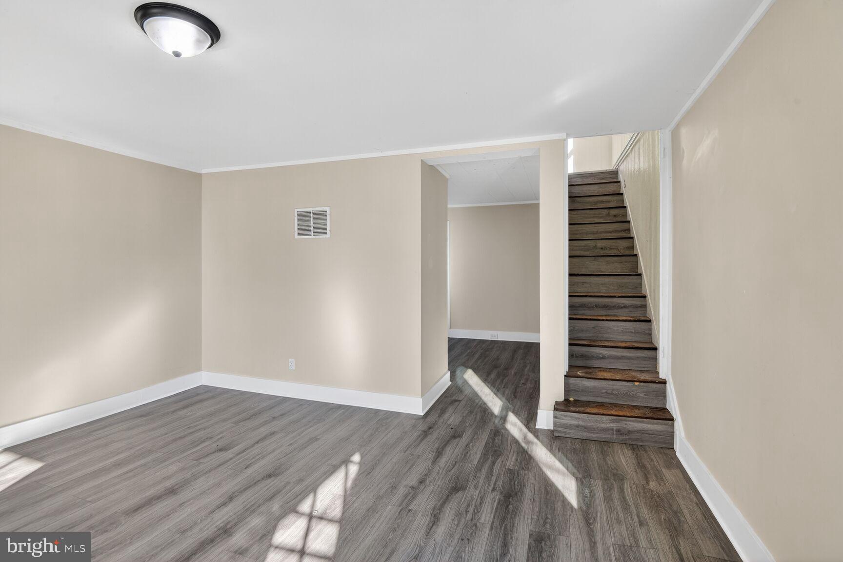 305 BROOKLETTS AVENUE