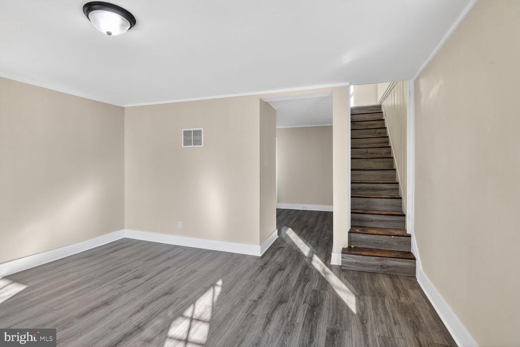 305 BROOKLETTS AVENUE