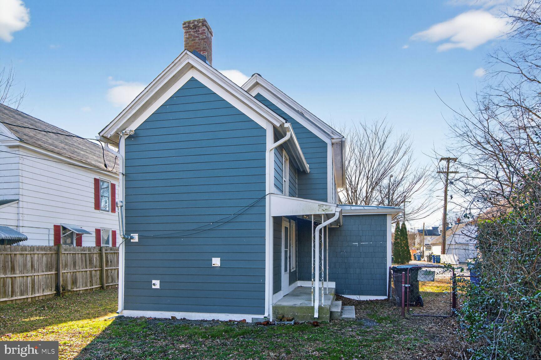 305 BROOKLETTS AVENUE
