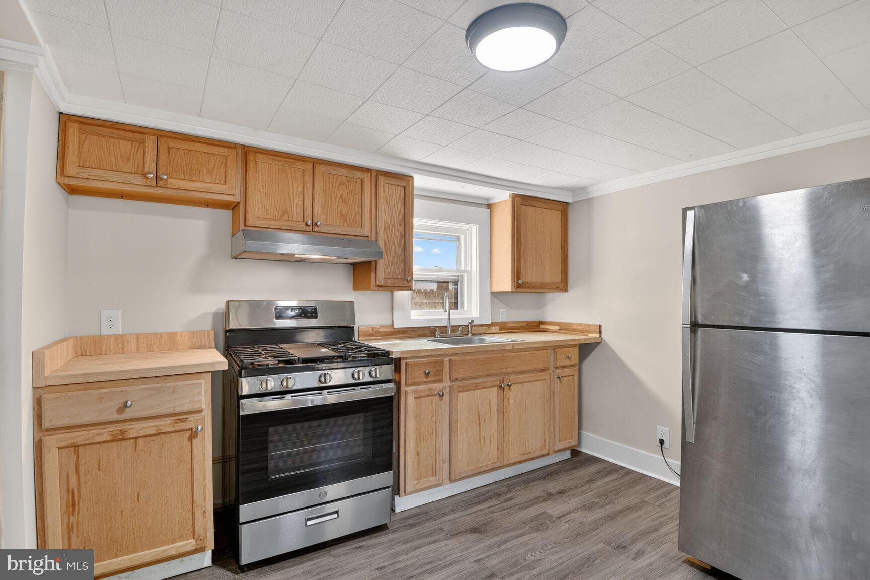 305 BROOKLETTS AVENUE