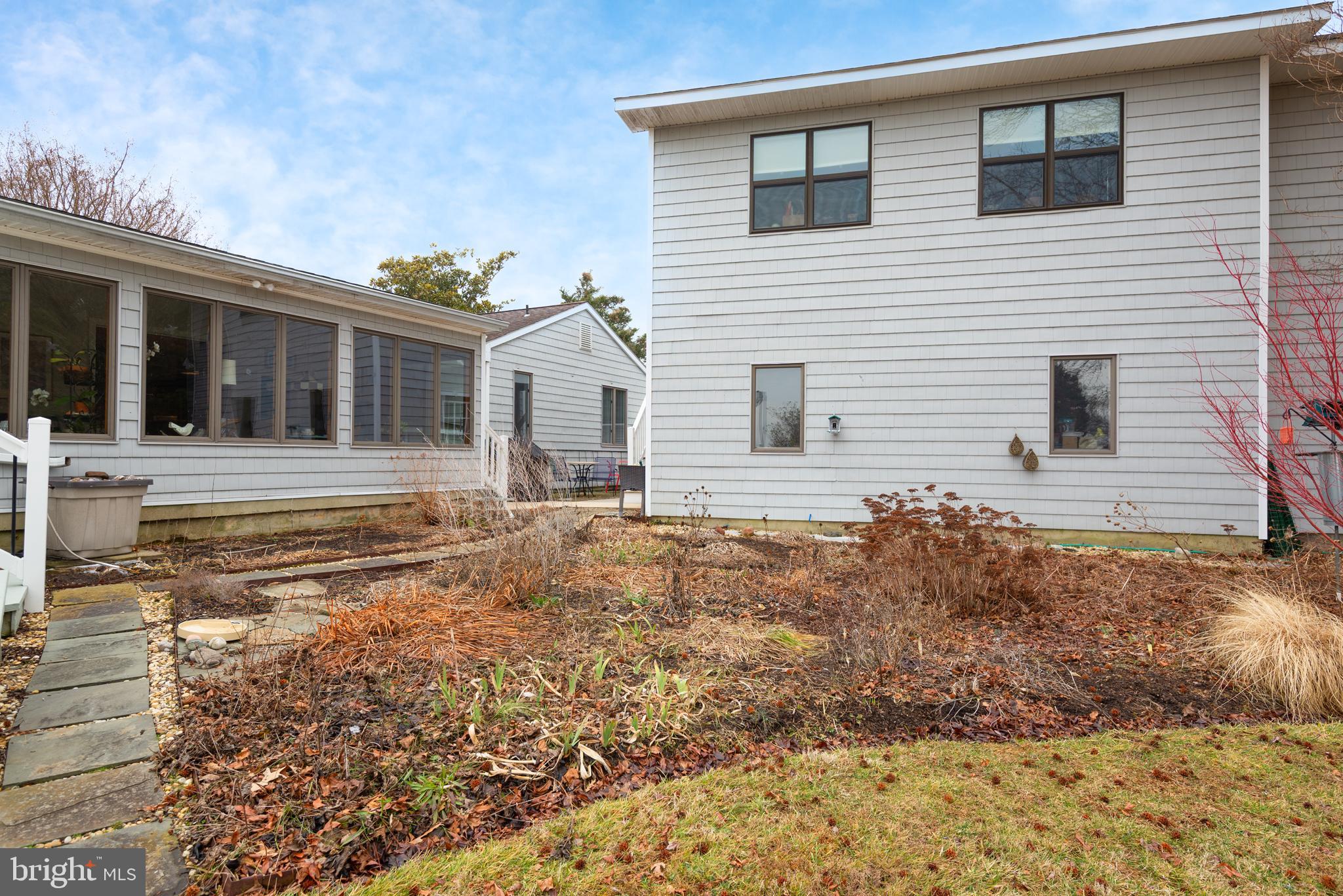 24822 SWAN ROAD