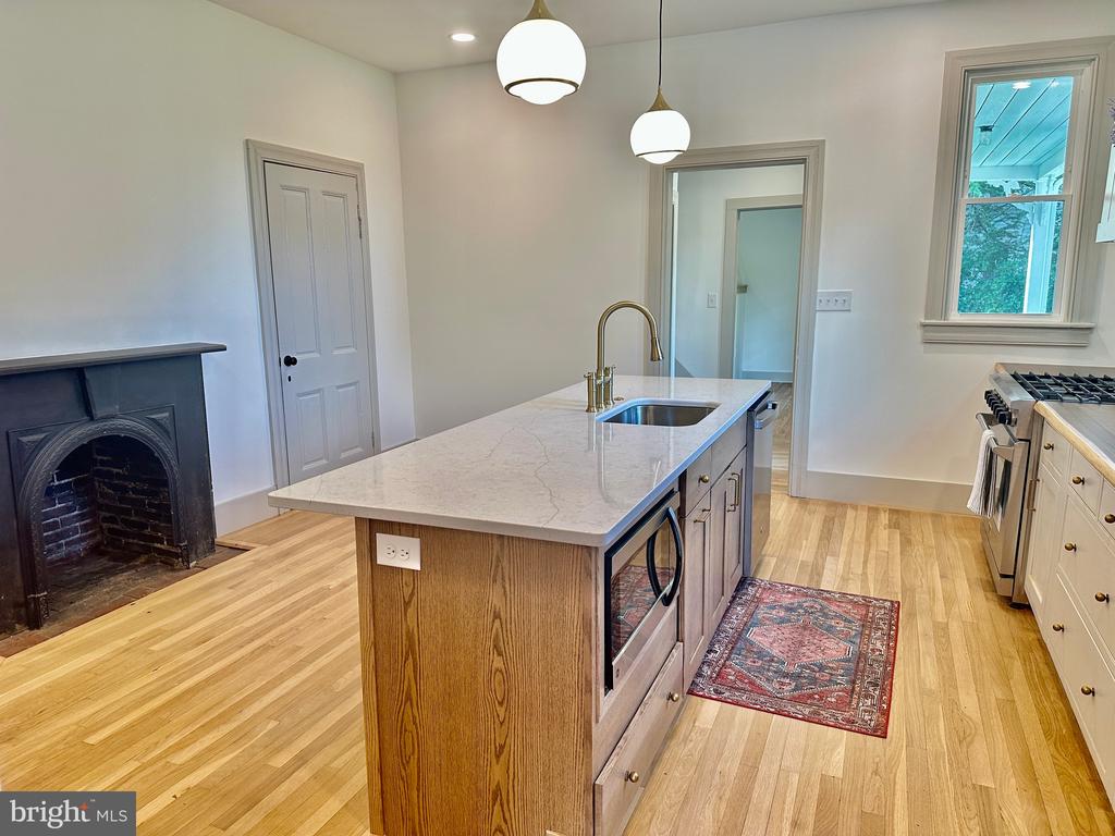 3860 MAIN STREET