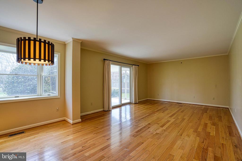 200 SPRING DRIVE