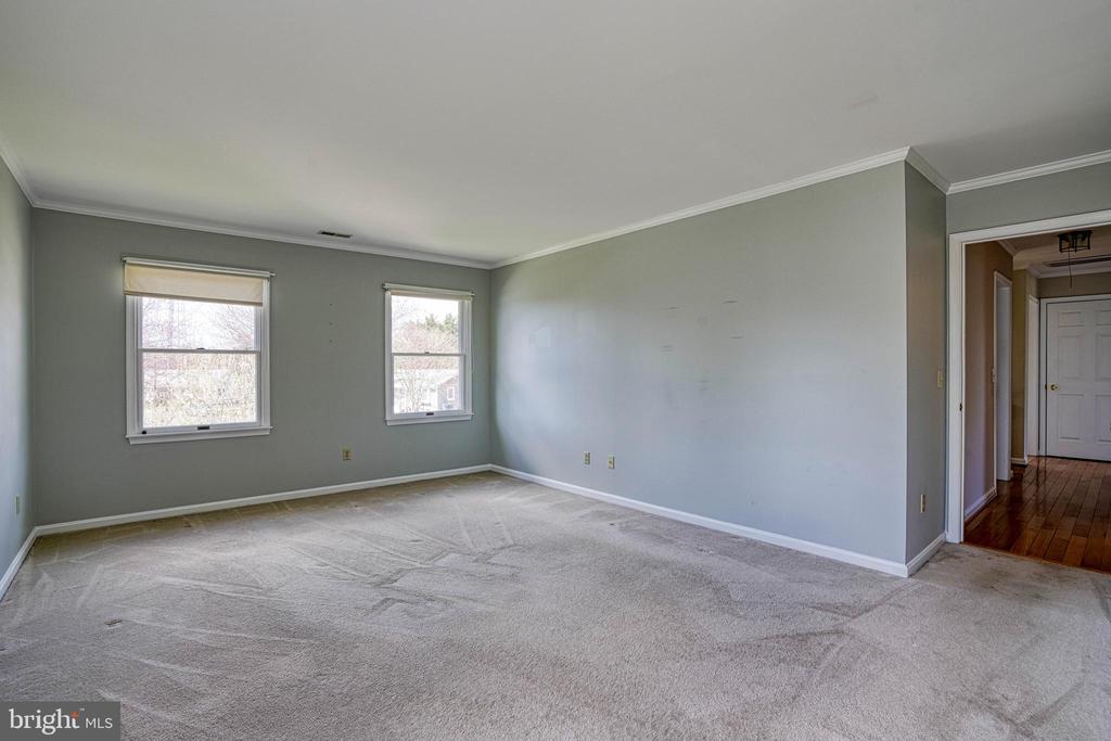 200 SPRING DRIVE