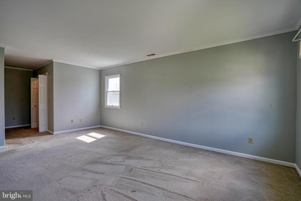 200 SPRING DRIVE