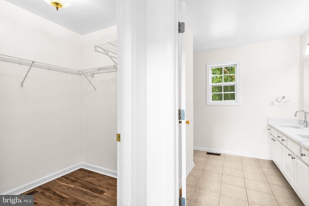 3818 MARVEL DRIVE