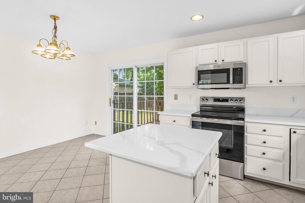 3818 MARVEL DRIVE