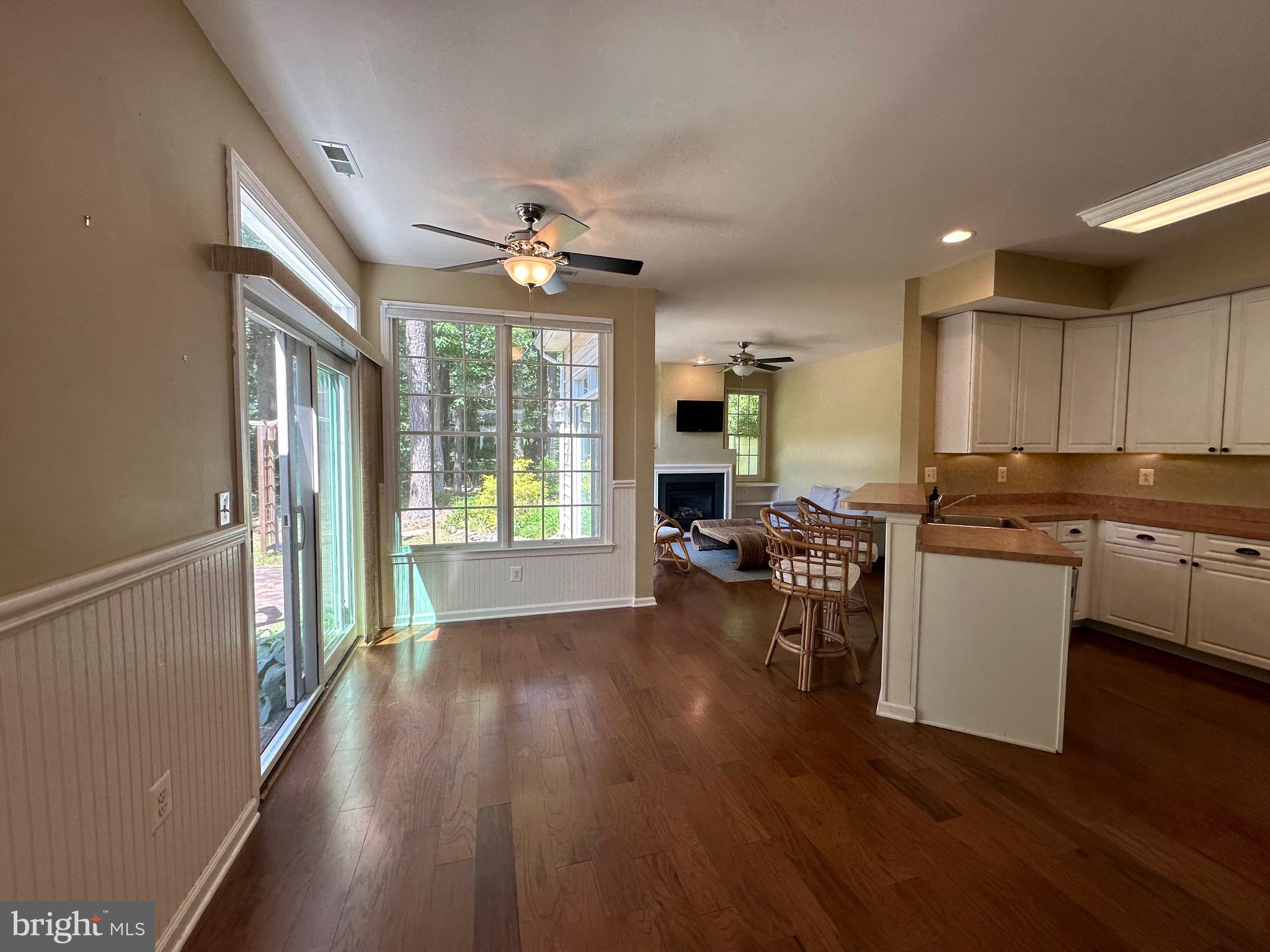 28405 PINEHURST CIRCLE