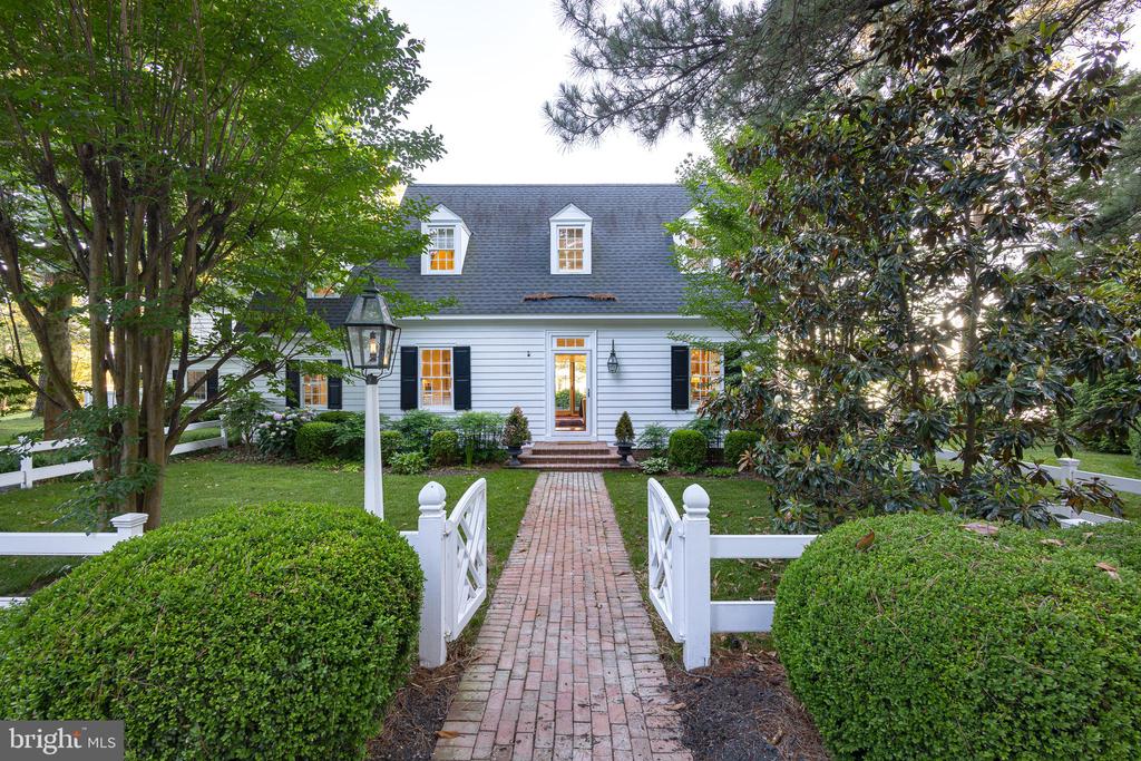 24878 W FERRY NECK ROAD