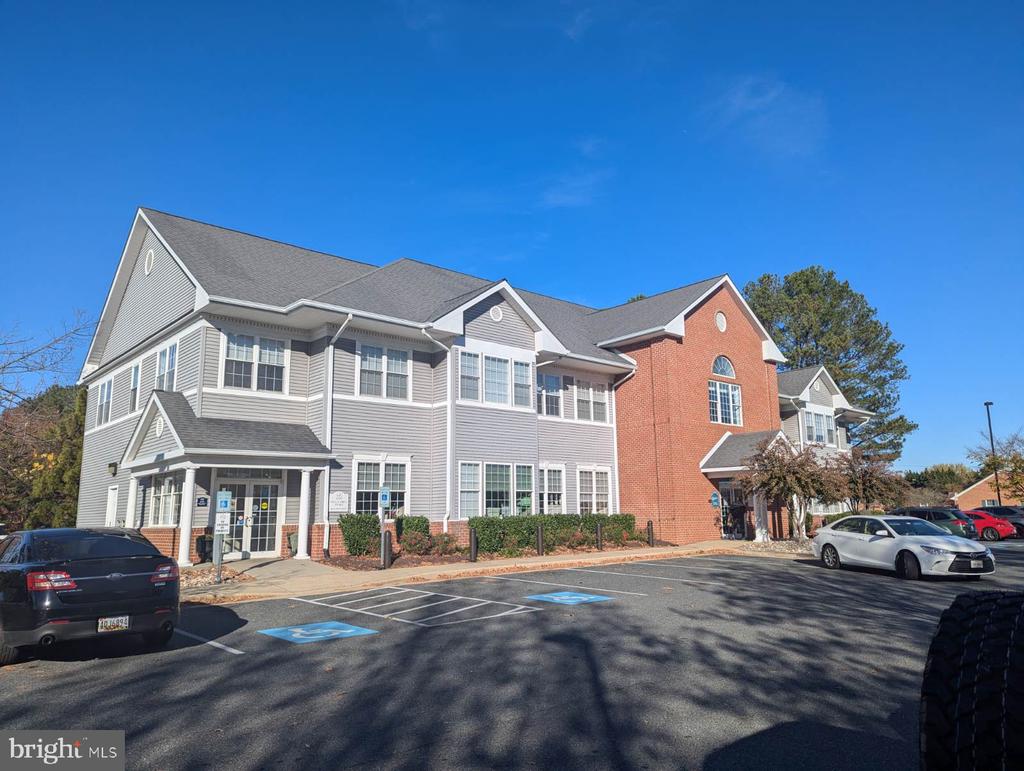 503 CYNWOOD DRIVE Unit: 1