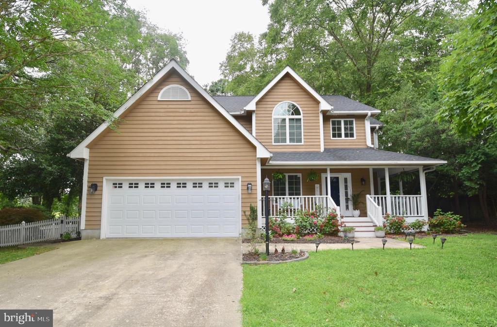 11 LONDONDERRY DRIVE