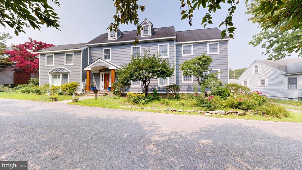 105 JEFFERSON STREET