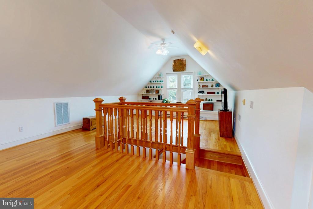9 BROOKLETTS AVENUE