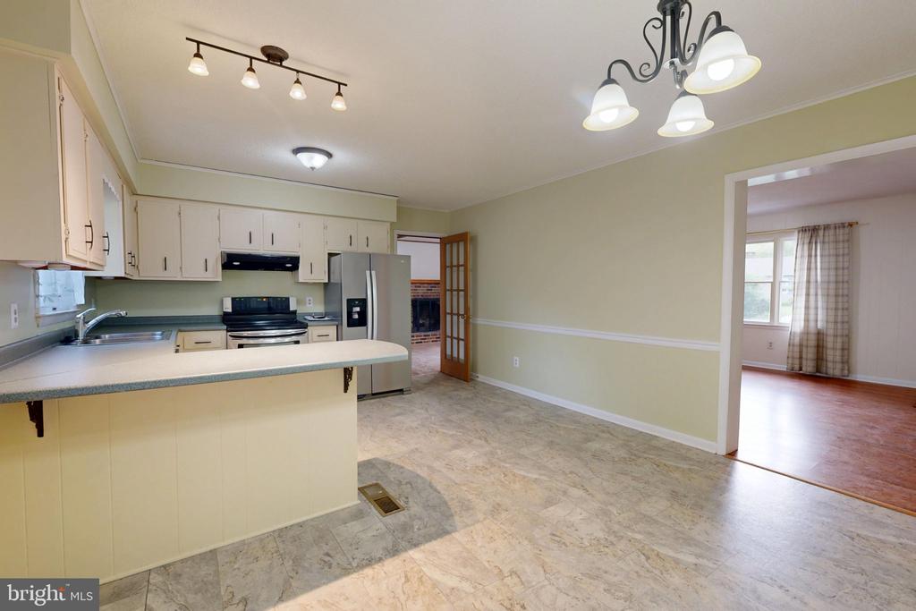 7102 DOGWOOD TERRACE
