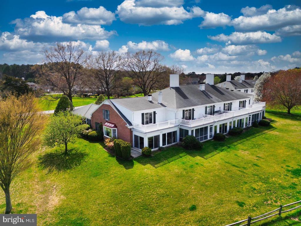 9545 QUAIL HOLLOW DRIVE Unit: 206