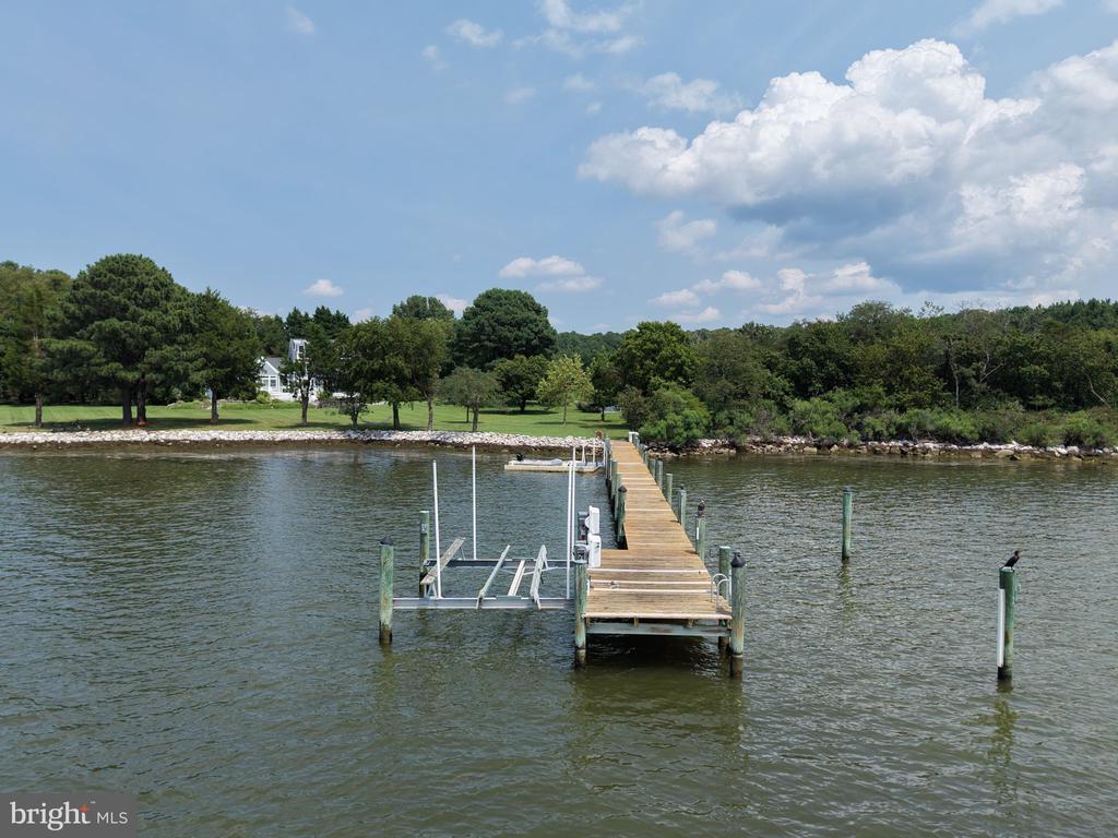 7116 PEA NECK ROAD