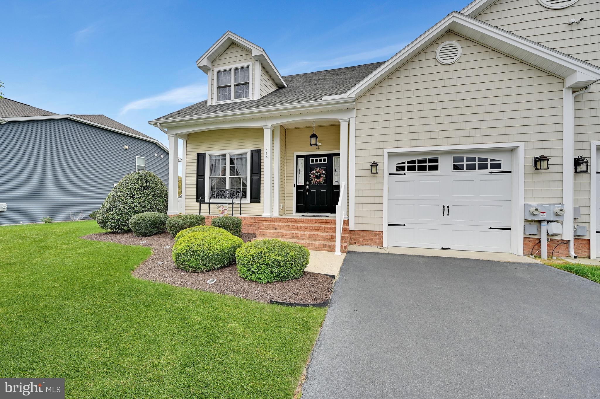 145 HUNTERS WAY