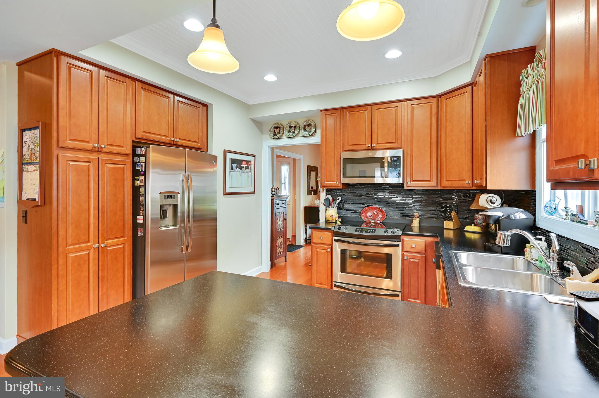 145 HUNTERS WAY