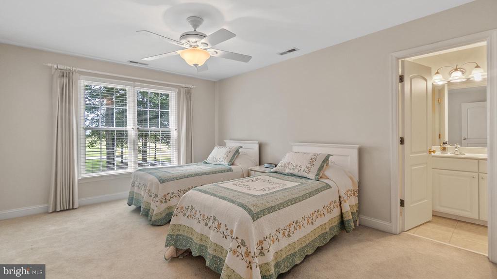 3305 BLUE HERON WAY