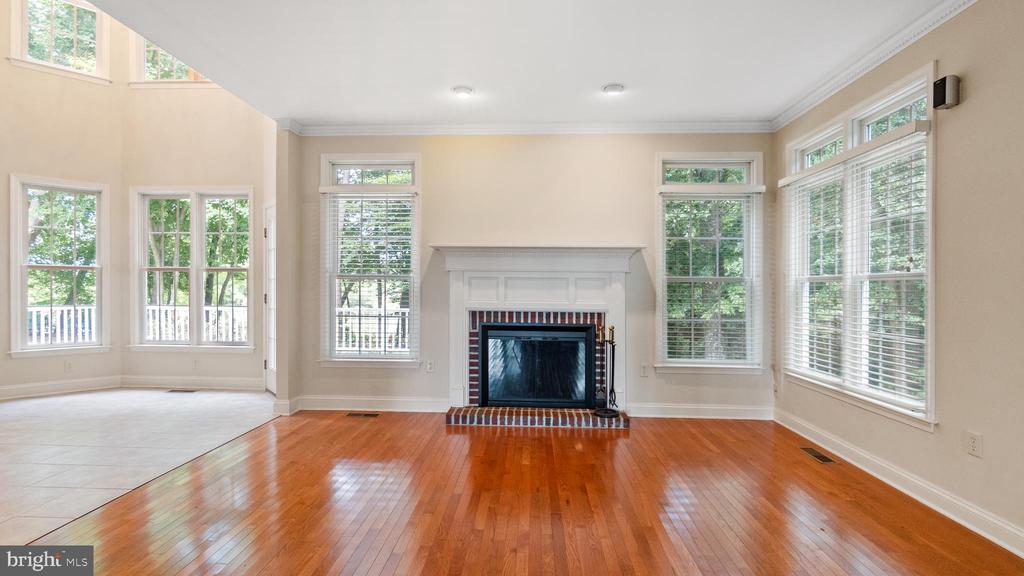 3305 BLUE HERON WAY