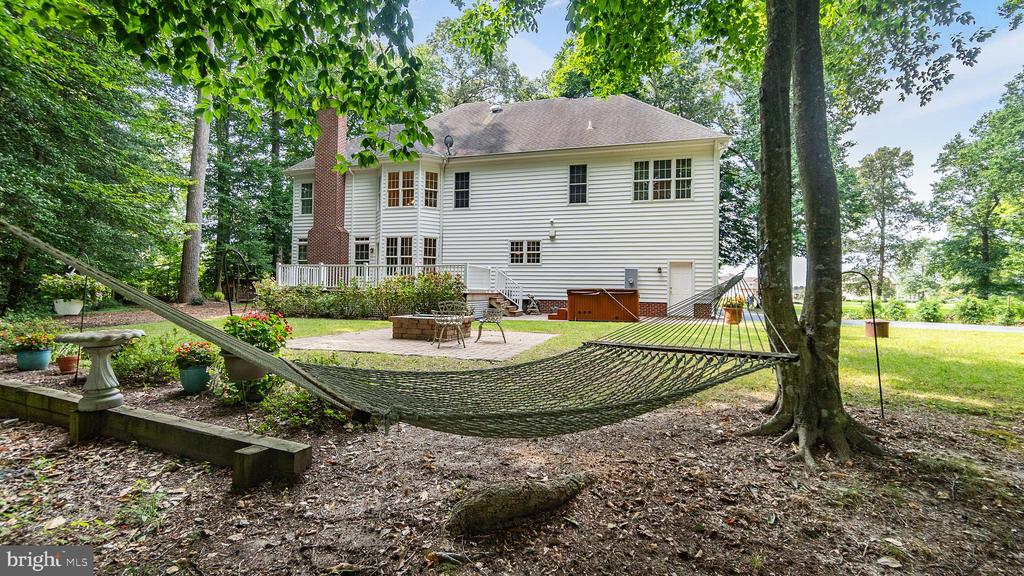 3305 BLUE HERON WAY