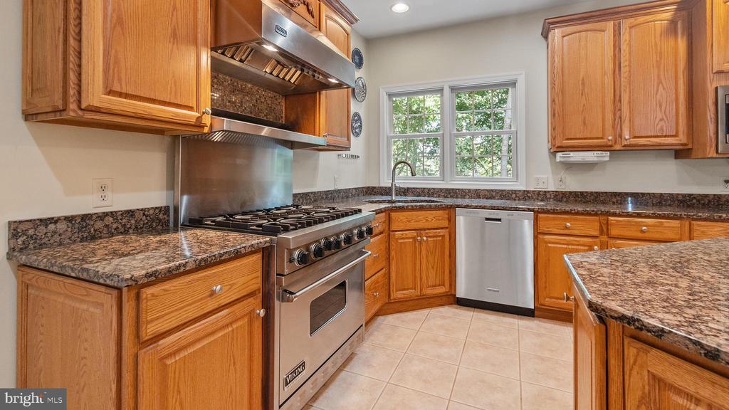 3305 BLUE HERON WAY