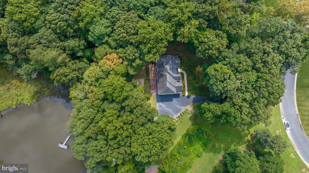 3305 BLUE HERON WAY