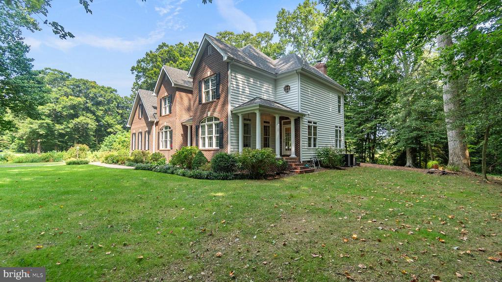 3305 BLUE HERON WAY