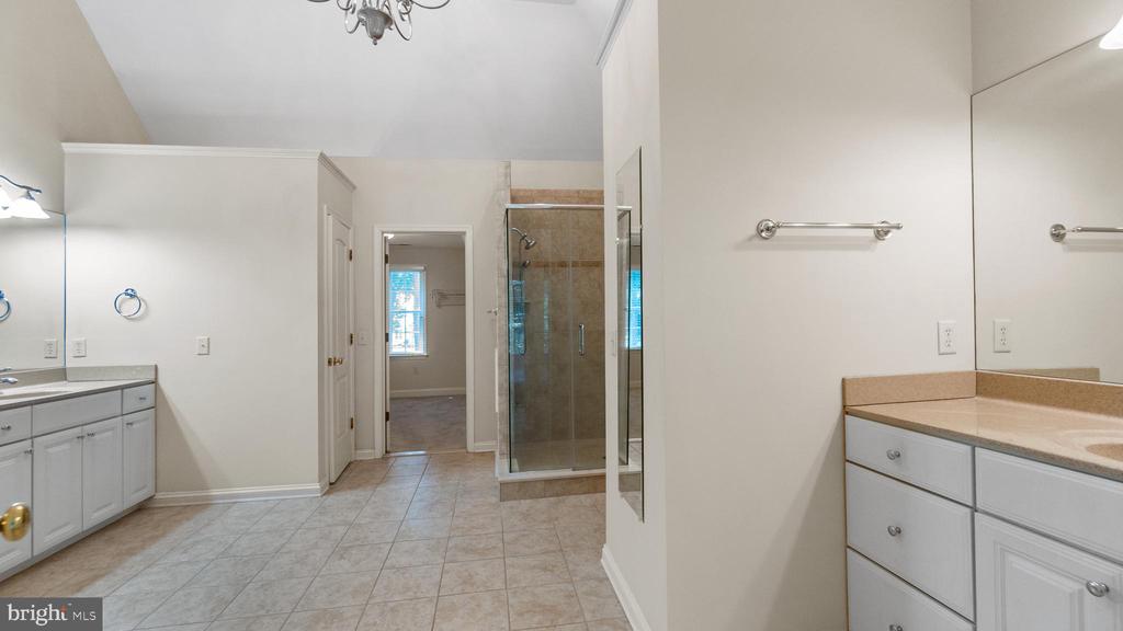 3305 BLUE HERON WAY