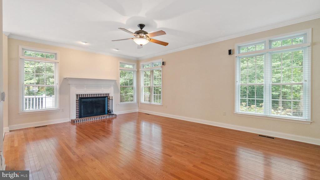 3305 BLUE HERON WAY