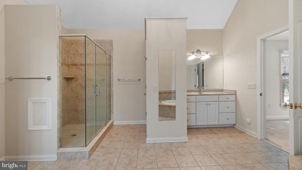 3305 BLUE HERON WAY