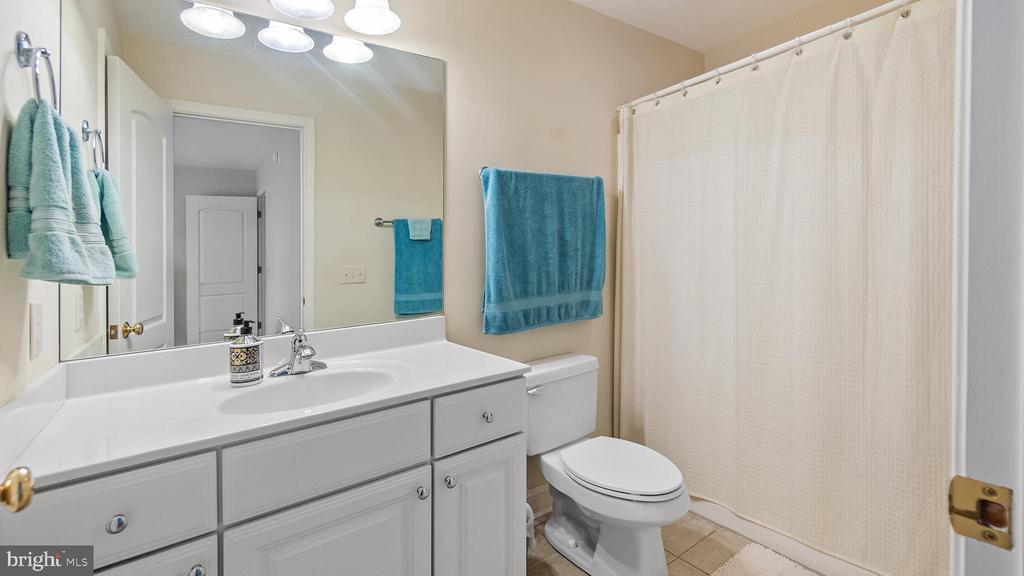 3305 BLUE HERON WAY