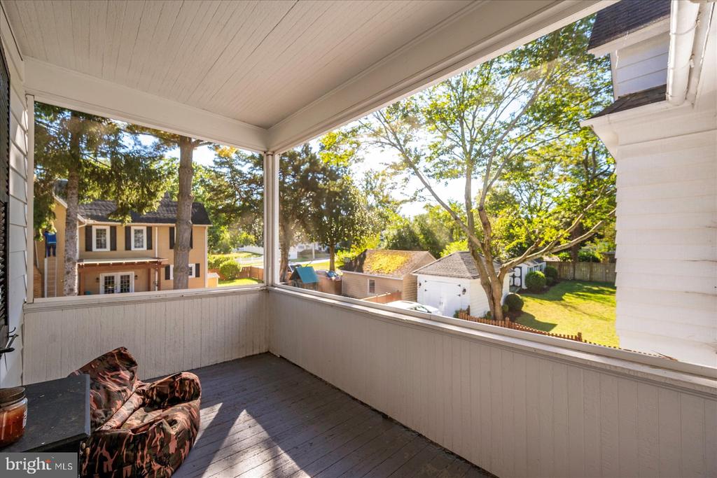 302 MIDDLE BOULEVARD