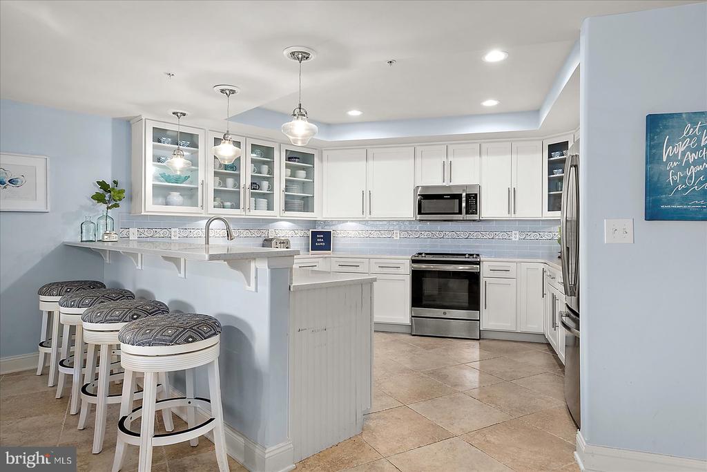 121 81ST STREET Unit: 705