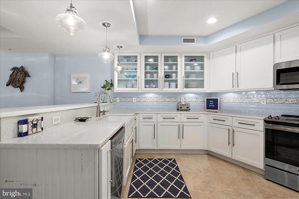 121 81ST STREET Unit: 705