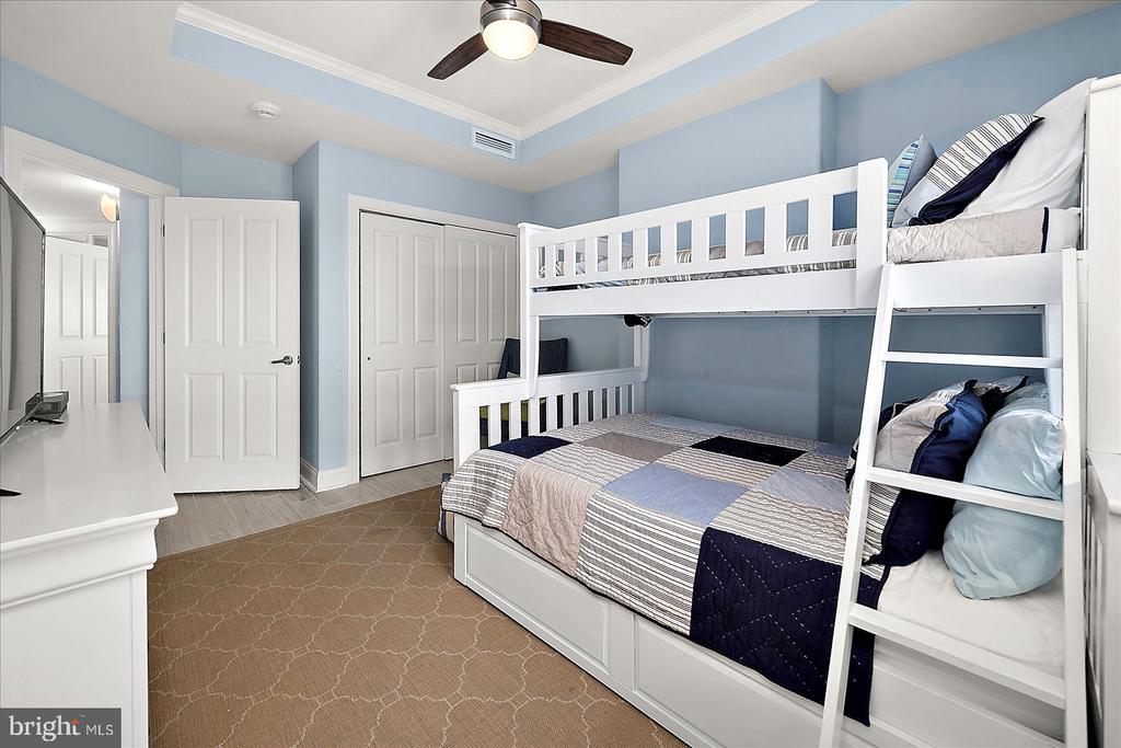 121 81ST STREET Unit: 705