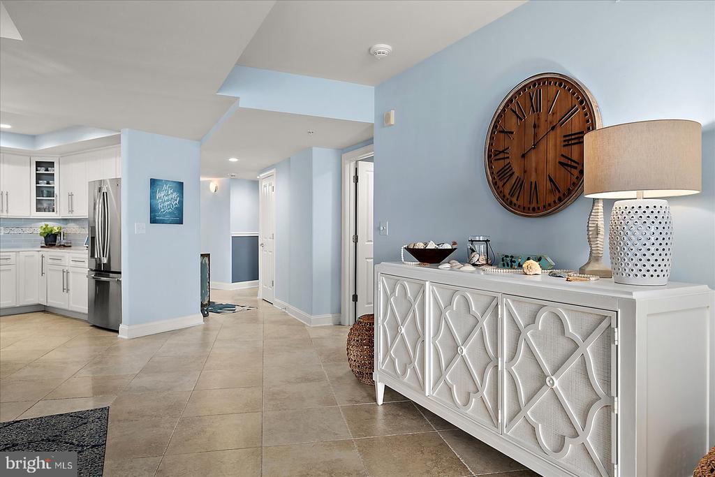 121 81ST STREET Unit: 705