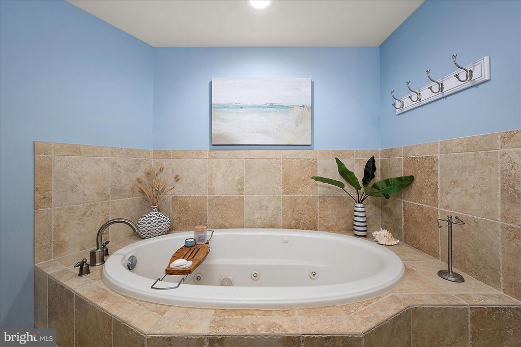 121 81ST STREET Unit: 705
