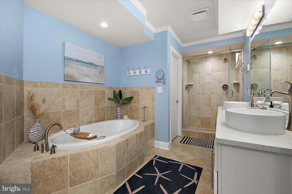 121 81ST STREET Unit: 705