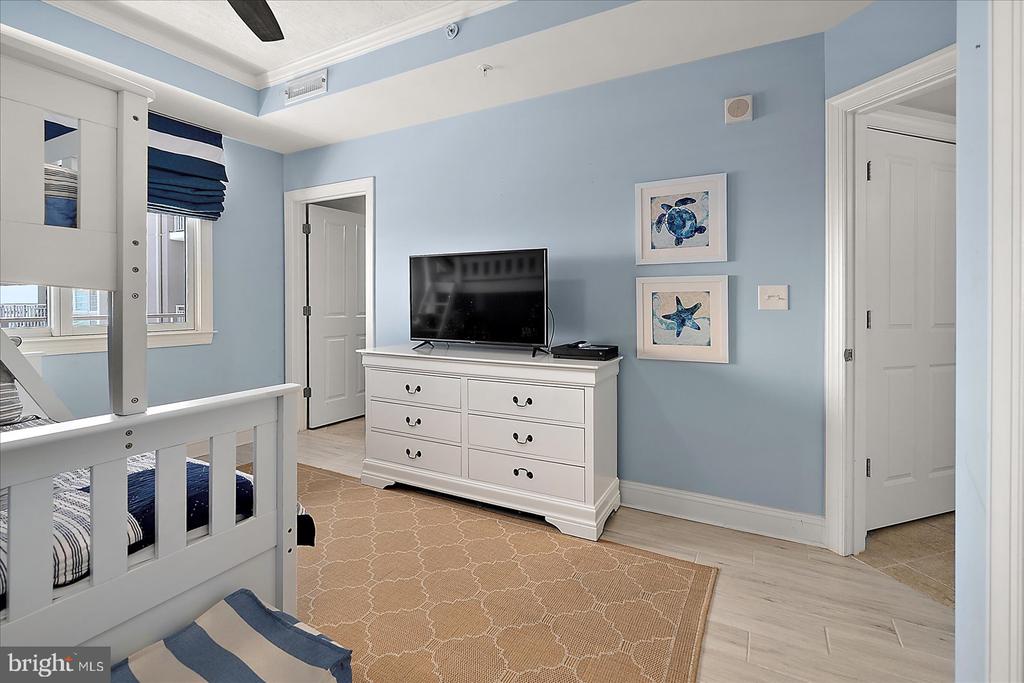 121 81ST STREET Unit: 705