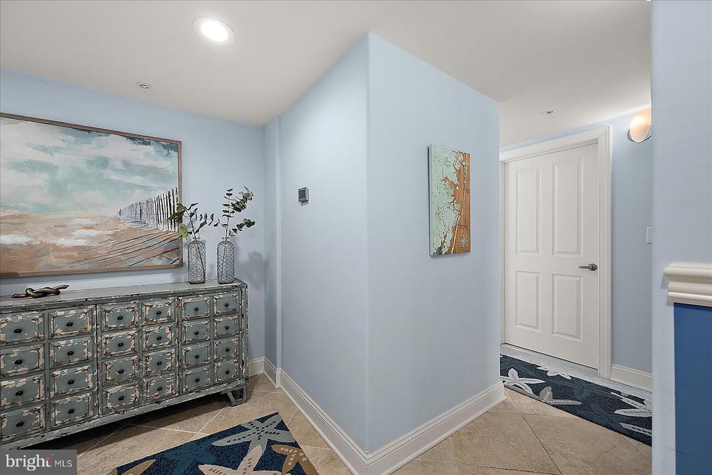 121 81ST STREET Unit: 705