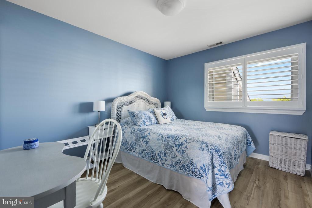 12401 JAMAICA AVENUE 358O