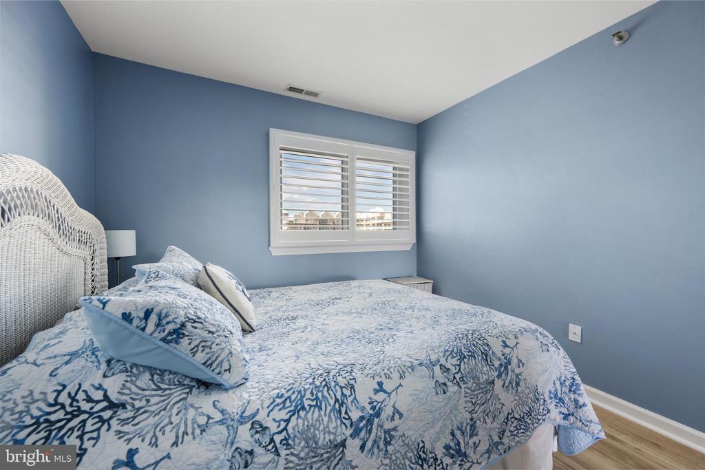 12401 JAMAICA AVENUE 358O