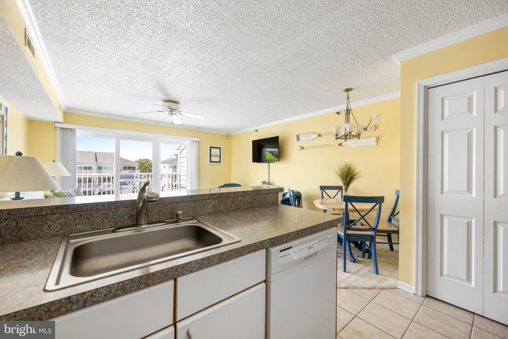 12401 JAMAICA AVENUE Unit: 360O1