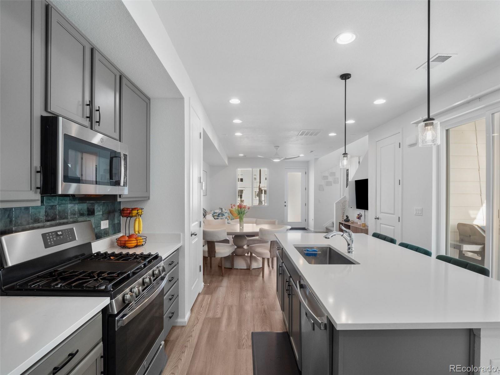 27436 E Archer Avenue