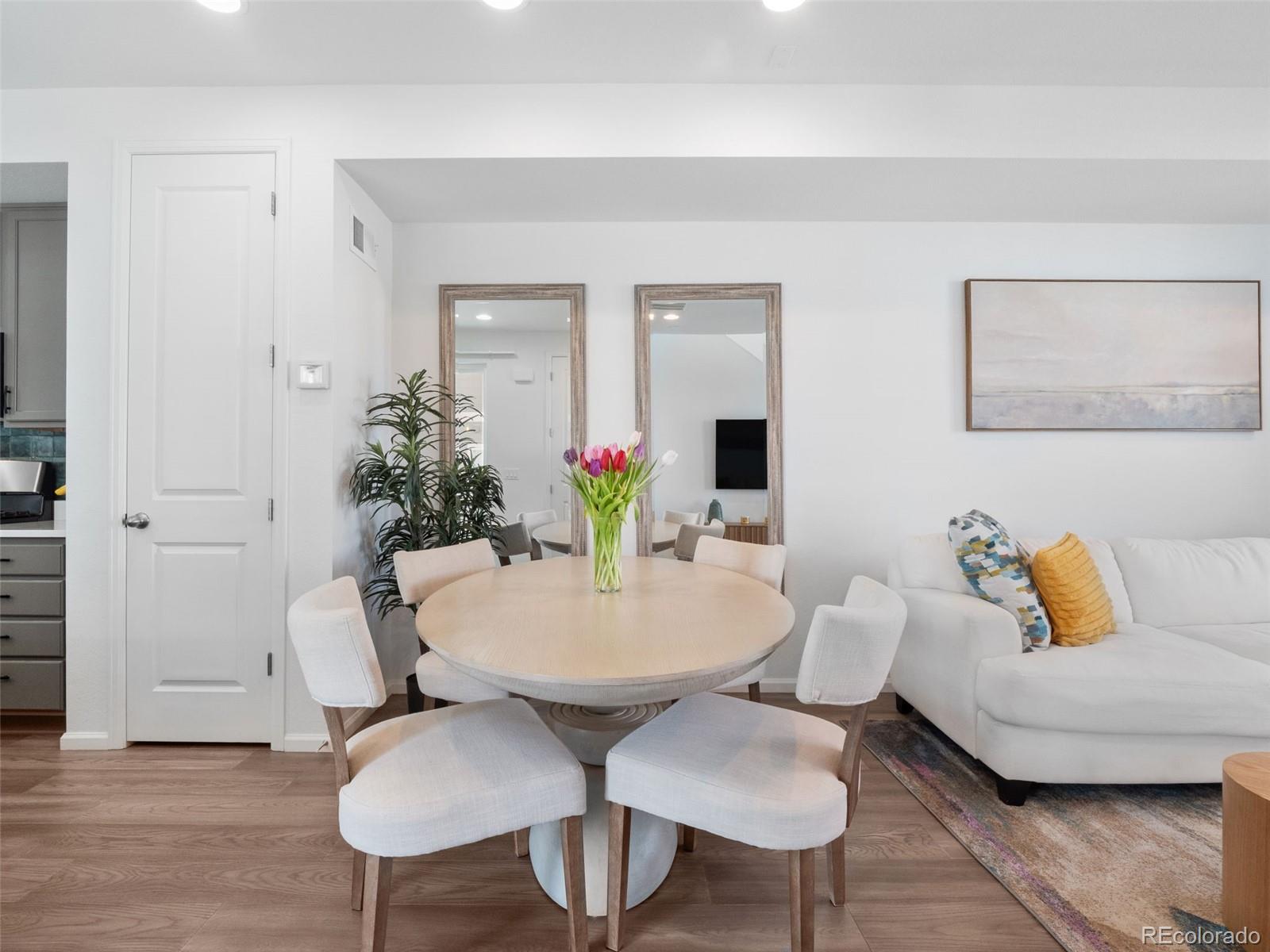 27436 E Archer Avenue