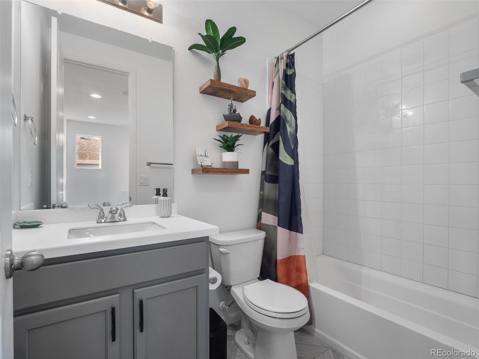 27436 E Archer Avenue